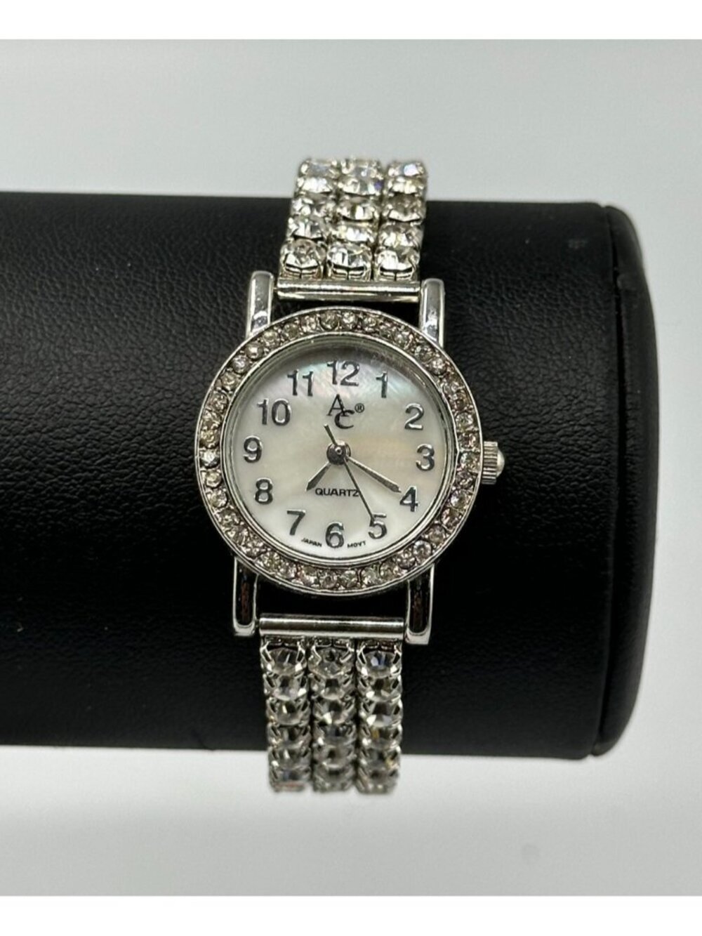 Rhinestone Watch Women Silver Tone Mother of Pearl Dial Stretch New Battery 6.5"
